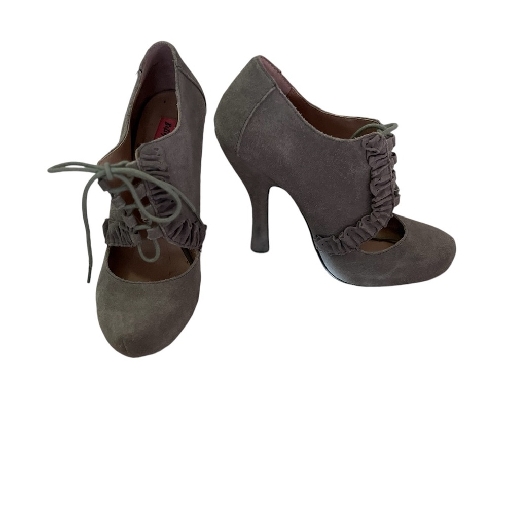 Betsy Johnson Gray Vintage Edwardian Heels Size 8.5